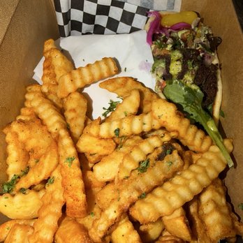 BeeWali’s Vegan AF - Chicken Shawarma w/fries - Vegan Near Me - Los Angeles, California