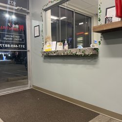 24/7 Dental - Lobby