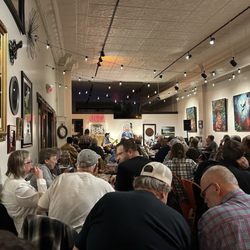 Maquoketa Brewing - FULL house for Cosmobillies (12/2024)