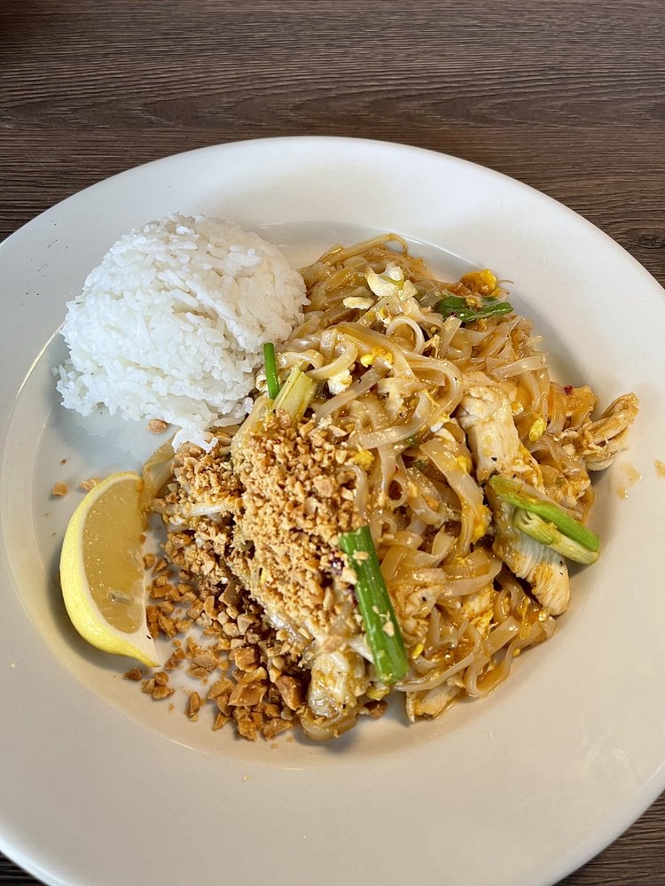 BASIL THAI 17 Reviews 50855 Washington St, La Quinta, CA Yelp