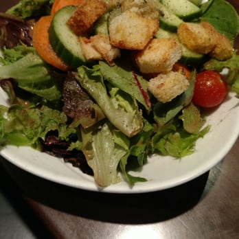 Yard House - Side salad instead of fries. - New American Near Me - Phoenix, Arizona
