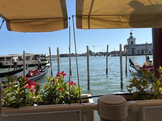 Hotel Monaco & Grand Canal by null