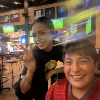 Buffalo Wild Wings - American Near Me - Fort Worth, Texas