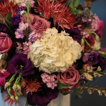 Cris Flowers - My ceremony florals - Florists Near Me - Los Angeles, California