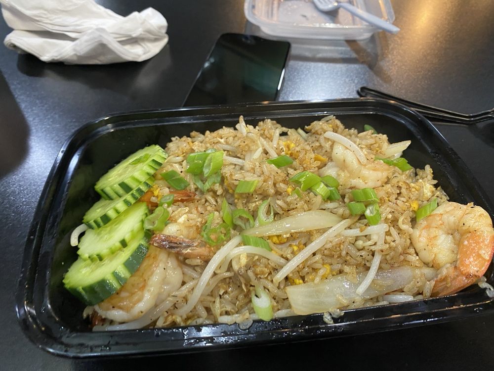 Rim Nahm Thai Cuisine