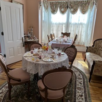 Tea At 202 - a dining room set for a tea party - Tea Rooms Near Me - Oakdale, California Tea At 202 - a dining room set for a tea party - Tea Rooms Near Me - Oakdale, California