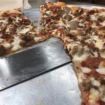 Enzo  Pizza - 18 inch all meat pizza. - Italian Near Me - Franklin, Indiana