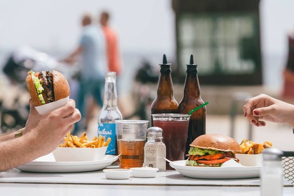 La Birra Bar Burgers Artesanales by null