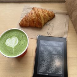 Cinchona Coffee - Local clover honey matcha, Provision croissant.