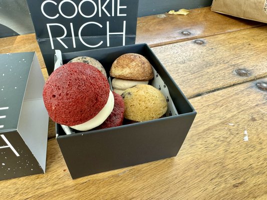 Cookie Rich at Littlefield’s by null
