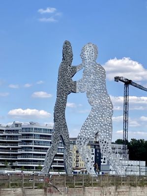 Molecule Man by null