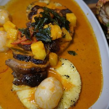 Pineapple Thai - Thai Near Me - Cupertino, California