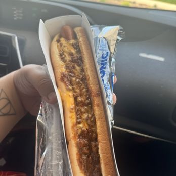 Sonic Drive-In - Footlong chili dog - Burgers Near Me - Fillmore, California Sonic Drive-In - Footlong chili dog - Burgers Near Me - Fillmore, California