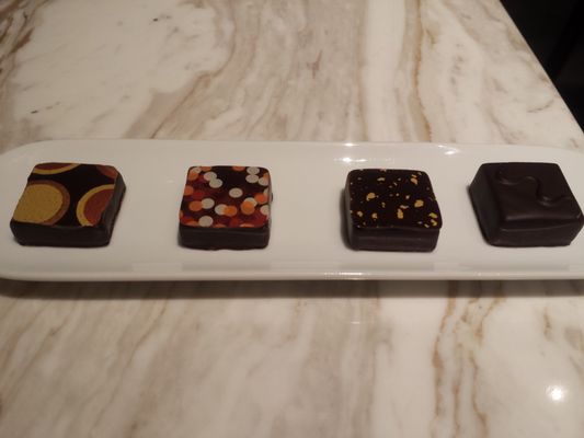 Yu Chocolatier by null