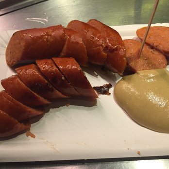 Bitzinger - Tasty sausage served in the traditional style. - Curry Sausage Near Me - Vienna, 9