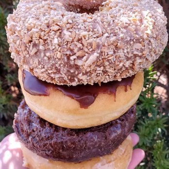 Linda’s Donuts - Butternut Crunch Cake, Chocolate Frosted Yeast Raised, Chocolate Honey Dip Old Fashioned, and Honey Dip Yeast Raised - Donuts Near Me - Belmont, Massachusetts Linda’s Donuts - Butternut Crunch Cake, Chocolate Frosted Yeast Raised, Chocolate Honey Dip Old Fashioned, and Honey Dip Yeast Raised - Donuts Near Me - Belmont, Massachusetts