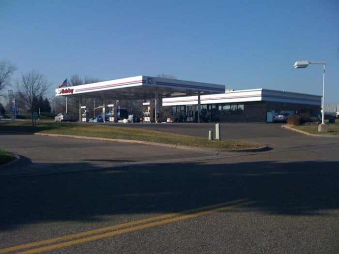 HOLIDAY STATIONS & STORES 2801 Hopkins Xrd, Hopkins, Minnesota