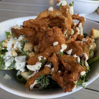 MeeT in Yaletown - Comfort Food Near Me - Vancouver, British Columbia