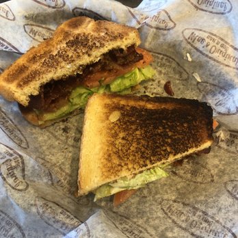 Busy Bee Cafe - Cafes Near Me - Cullman, Alabama