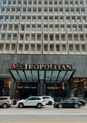 Metropolitan at The 9, Autograph Collection by null