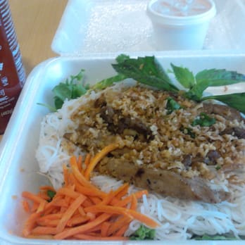 Don Cafe - Saved the chicken vermicelli for my lunch the next day. Yes I keep Sriracha at my desk :-) - Vietnamese Near Me - Stafford, Texas Don Cafe - Saved the chicken vermicelli for my lunch the next day. Yes I keep Sriracha at my desk :-) - Vietnamese Near Me - Stafford, Texas