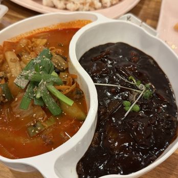 Jjamppong Zizon - Zizon Jjamppong Jjajang 1/2 & 1/2 3.2. Tangsuyuk-Sweet Rice (찹쌀 탕수육) -(M) - Noodles Near Me - Los Angeles, California Jjamppong Zizon - Zizon Jjamppong Jjajang 1/2 & 1/2 3.2. Tangsuyuk-Sweet Rice (찹쌀 탕수육) -(M) - Noodles Near Me - Los Angeles, California