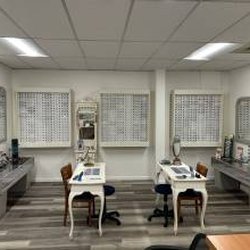 Cadlwell Glasses Dispensary