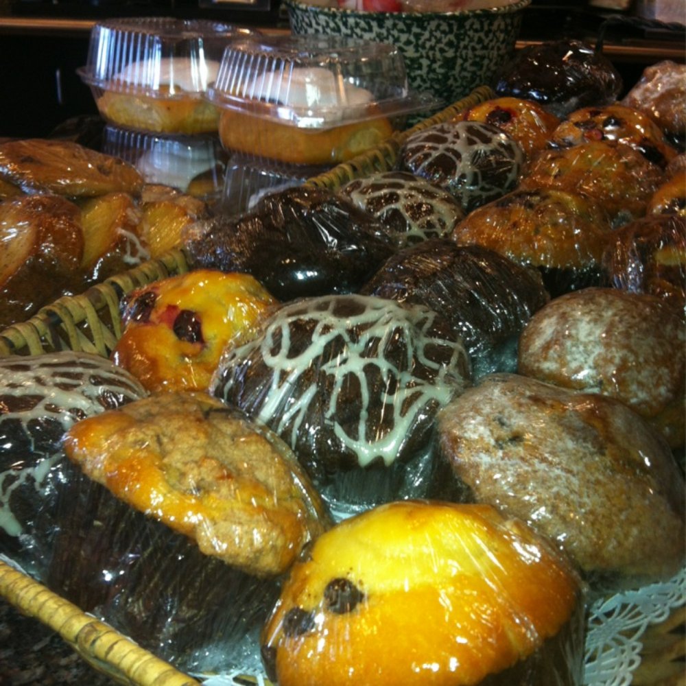 Mel's Commonwealth Cafe - Muffins - Breakfast & Brunch Near Me - Wayland, Massachusetts Mel's Commonwealth Cafe - Muffins - Breakfast & Brunch Near Me - Wayland, Massachusetts