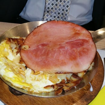 Lou Mitchell's - Country ham, eggs & potatoes - Breakfast & Brunch Near Me - Chicago, Illinois