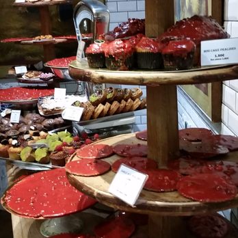 Boulangerie Jocteur - Pralines are a favorite here - Bakeries Near Me - Lyon, 69