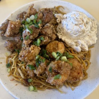 Lani Moku Grill - Mixed plate garlic shrimp and garlic chicken - Hawaiian Near Me - Springfield, Oregon