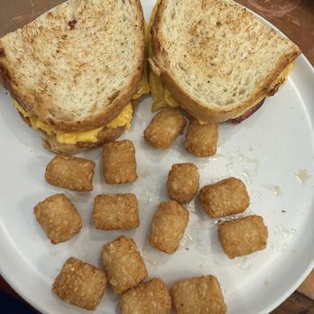 MeeMa’s - Mikey Melt with tots - Breakfast & Brunch Near Me - Long Beach, California