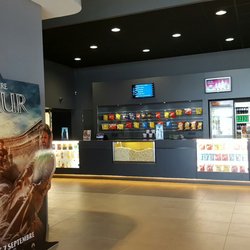 Cinéville - Tickets et confiseries.