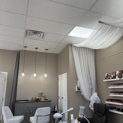 European Nail Lounge