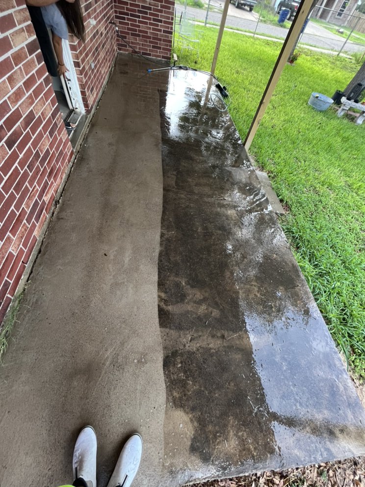 Slide of Texas Soft Wash