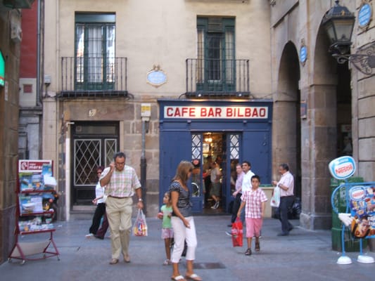 Café Bar Bilbao by null