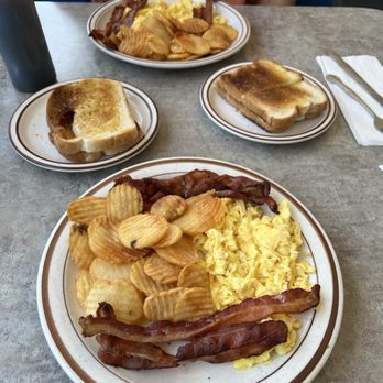 Chuck's Coffee Shop - Breakfast - Coffee & Tea Near Me - Long Beach, California Chuck's Coffee Shop - Breakfast - Coffee & Tea Near Me - Long Beach, California
