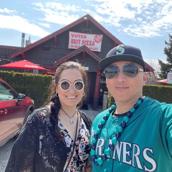 Pizzeria La Gitana-Yelm - Pizza Near Me - Yelm, Washington Pizzeria La Gitana-Yelm - Pizza Near Me - Yelm, Washington