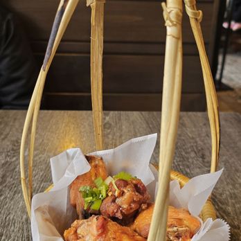 Saigon Oi - Crispy Fish Sauce Chicken Wings - Vietnamese Near Me - Sacramento, California Saigon Oi - Crispy Fish Sauce Chicken Wings - Vietnamese Near Me - Sacramento, California