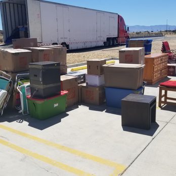 Traditional Van Lines Moving And Storage - Put my stuff in a parking lot on the side of the rode - Movers Near Me - Metuchen, New Jersey