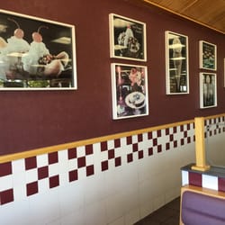 Braum's Ice Cream & Dairy Store