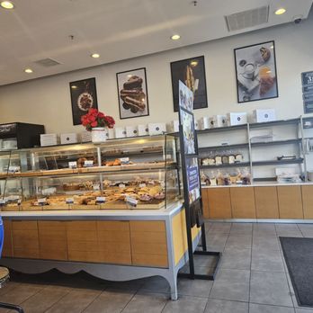 Paris Baguette - Clean place - Coffee & Tea Near Me - San Jose, California Paris Baguette - Clean place - Coffee & Tea Near Me - San Jose, California