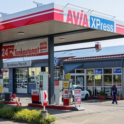 Autohaus Harich - Tankstelle direkt auf dem Gelände