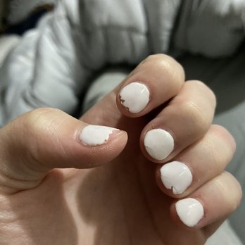 Tranquility Nails & Spa - Chipped dip powder after two days. - Skin Care Near Me - Bellevue, Washington
