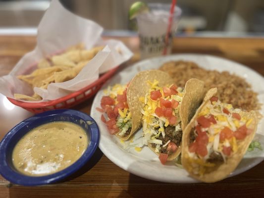 Chuy's by null