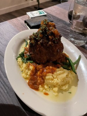 Red, White and Basil by null