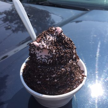 Dairy Twist - Ice Cream & Frozen Yogurt Near Me - Pembroke, Massachusetts