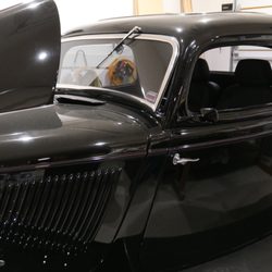 P A M Auto Registration - Here's what a 1933 Ford look like.