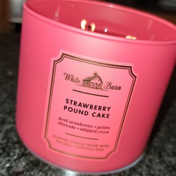 Bath & Body Works - This one makes the house smell soooo heavenly - Cosmetics & Beauty Supply Near Me - Sacramento, California Bath & Body Works - This one makes the house smell soooo heavenly - Cosmetics & Beauty Supply Near Me - Sacramento, California