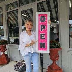 Sandy's Upscale Consignment